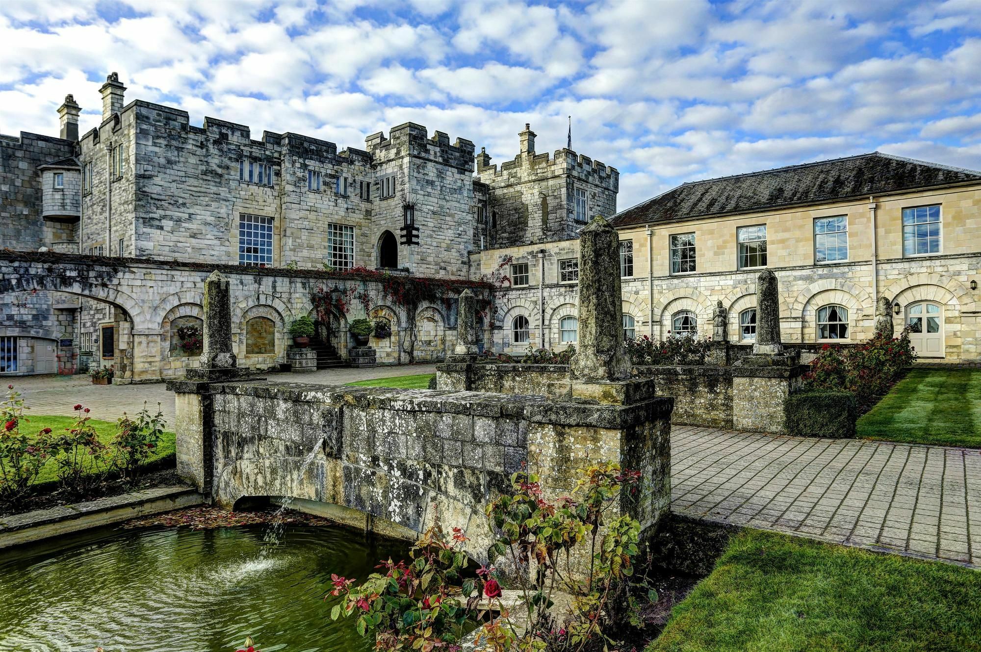 Hazlewood Castle & Spa แท็ดคาสเตอร์ ภายนอก รูปภาพ